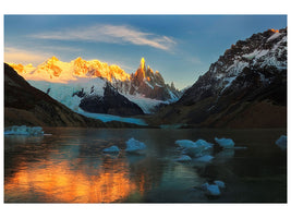 canvas-print-morning-light-at-cerro-torre