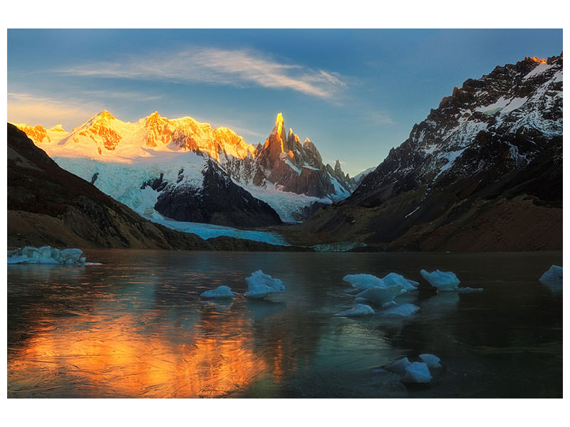 canvas-print-morning-light-at-cerro-torre